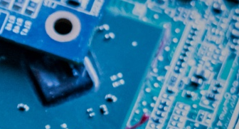?？抵悄茏x碼器/工業相機助力PCB板不良品檢測