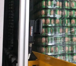 百年青啤邂逅智能制造！?？禉C器人為青島啤酒注入智造新活力